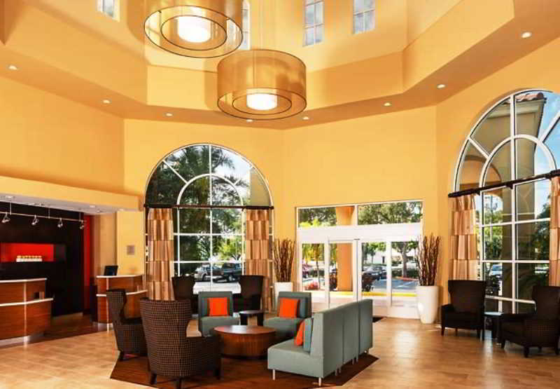 Courtyard By Marriott Fort Lauderdale North/Cypress Creek Екстериор снимка