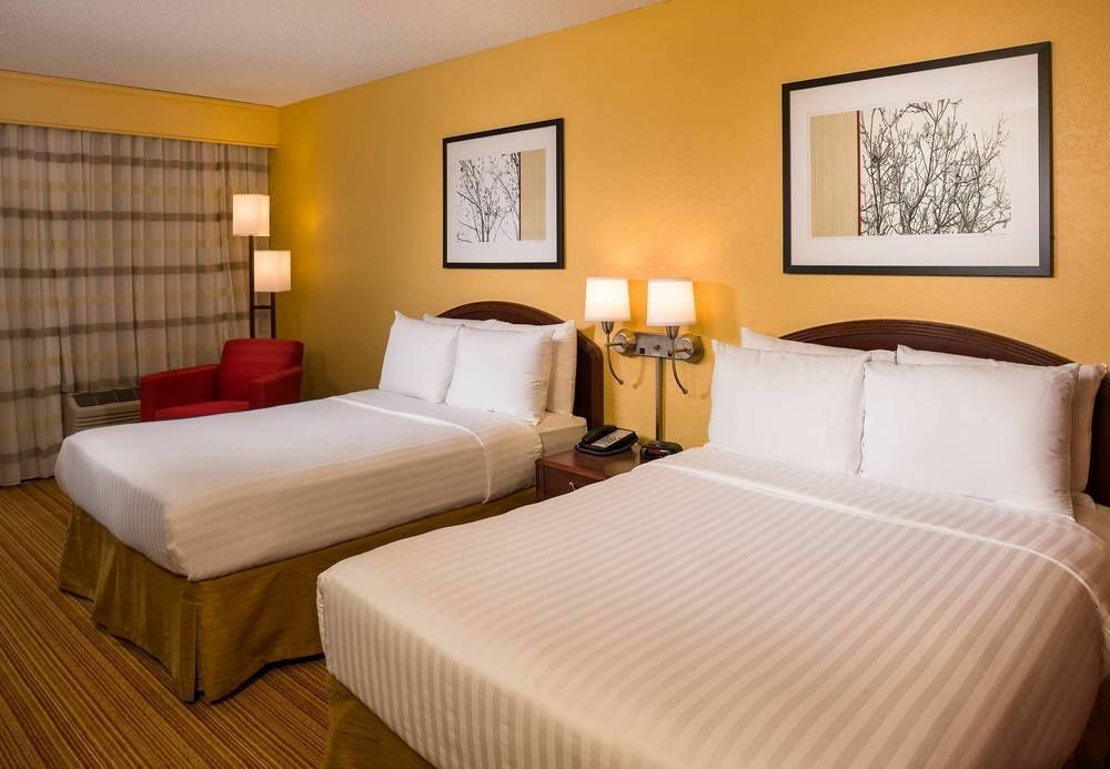 Courtyard By Marriott Fort Lauderdale North/Cypress Creek Екстериор снимка
